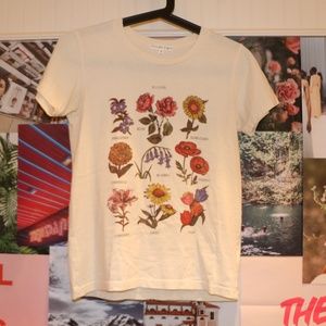 Graphic flower tee